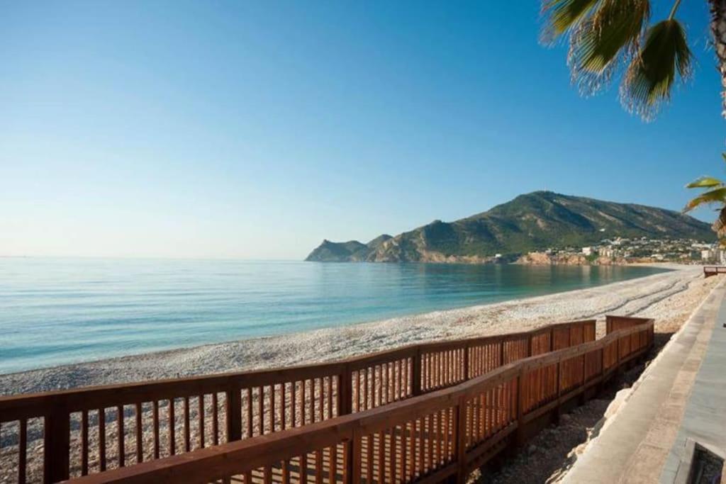 Villa In Albir ลาลฟาส เดล ปี ภายนอก รูปภาพ